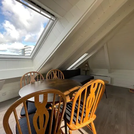 Apartamento Stunning Hilltop Nest Unparalleled Views At Ap 17